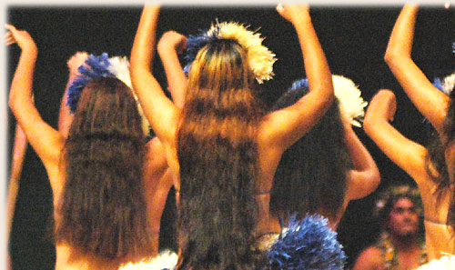 Dance Group from Mitiaro with ura pau (drumdance) - Te Maeva Nui 2005 / Cook Islands
