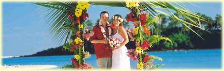 Michael and Denise married at Muri Beach in 2003 / photo: William