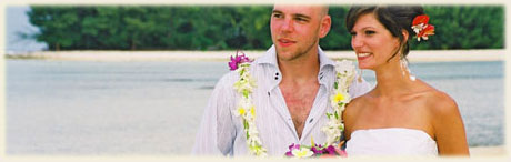 Matt and Amy got married at Muri Beach on Rarotonga / photo: William